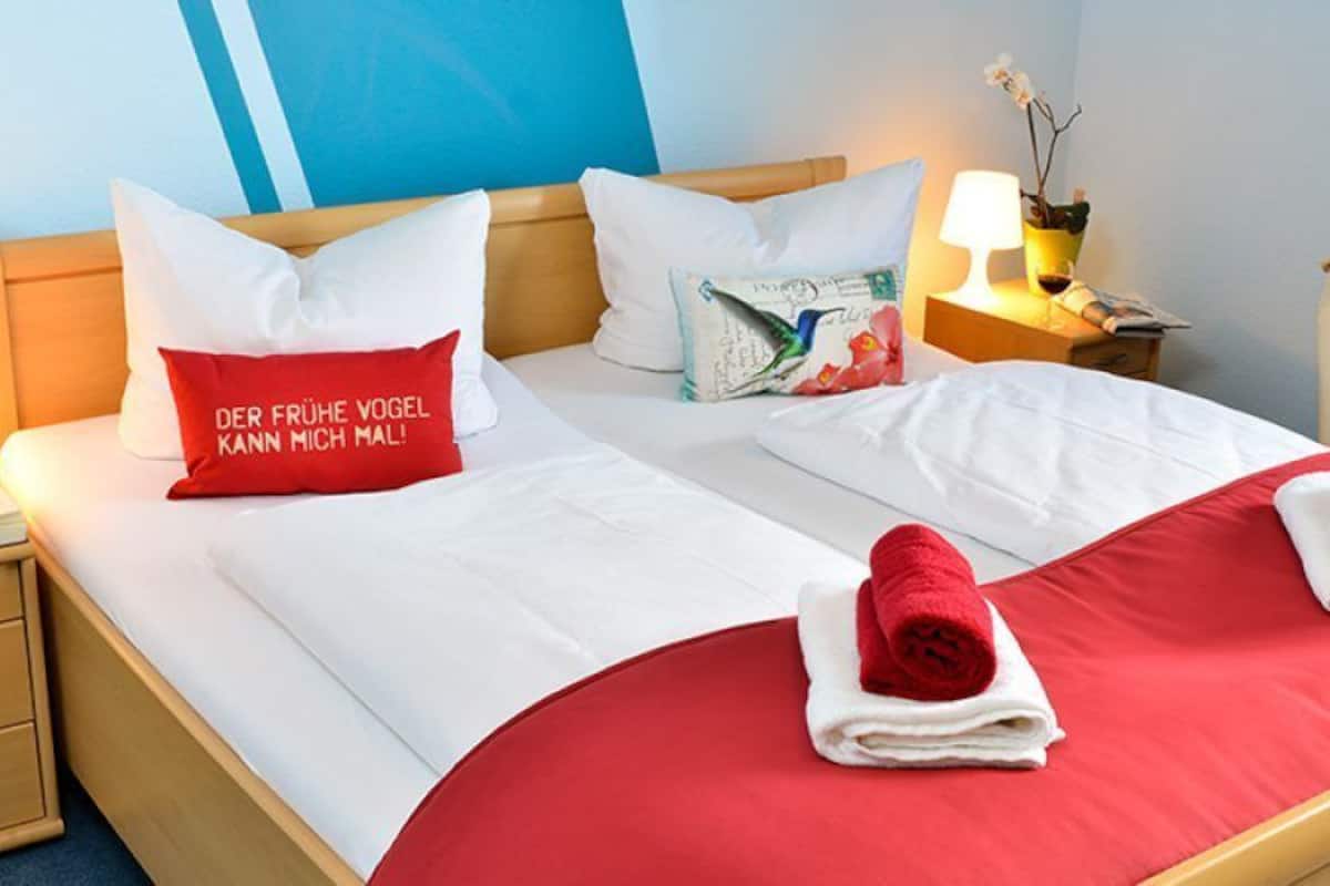 desk, free cots/infant beds, free wifi, bed sheets