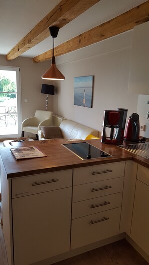 Panoramic Condo, Balcony, Lake View (Mainaublick) | In-room dining - Winzerhäusle Meersburg (Meersburg)