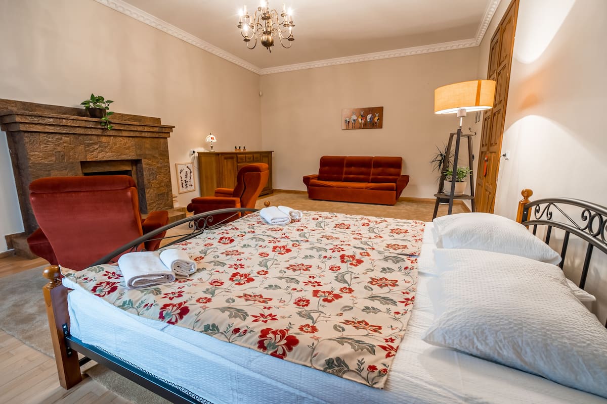 Camera familiare (#9) | Con stile personalizzato, con arredamento individuale, insonorizzazione
