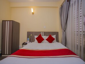 Classic Room, 1 King Bed