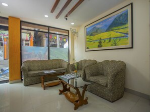 ロビー応接スペース