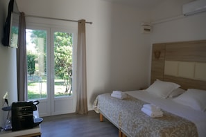 Standard Bungalow, Terrace (2) | Iron/ironing board, cribs/infant beds, free WiFi, bed sheets - Résidence les Pavillons du Golfe (Conca)