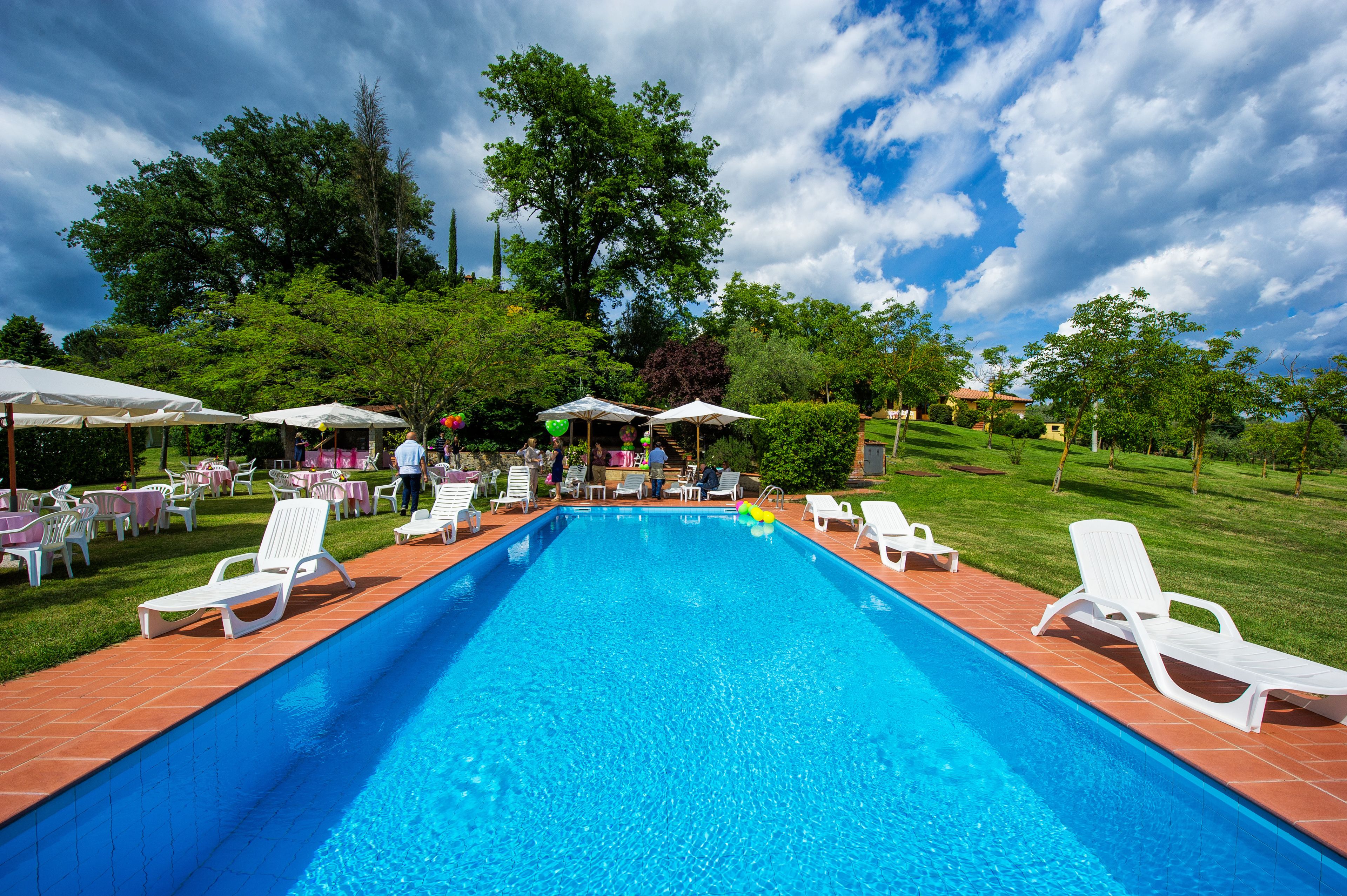 Piscine extérieure (ouverte en saison)