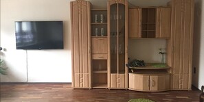 House | Living area | Flat-screen TV - Ferienhaus Herrenhaus (Kastellaun)