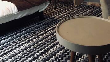 Appartement Deluxe | Coffres-forts dans les chambres, rideaux occultants