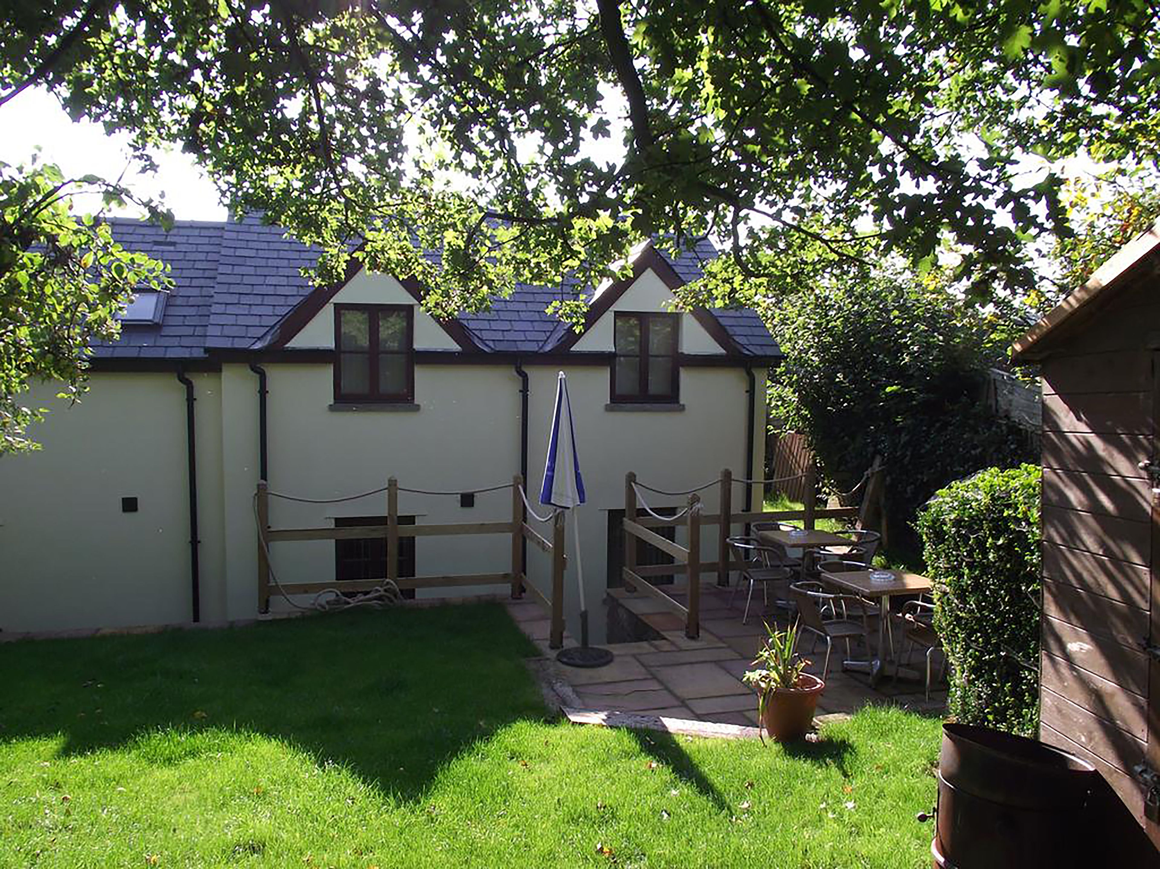 تفاصيل الفندق من الخارج