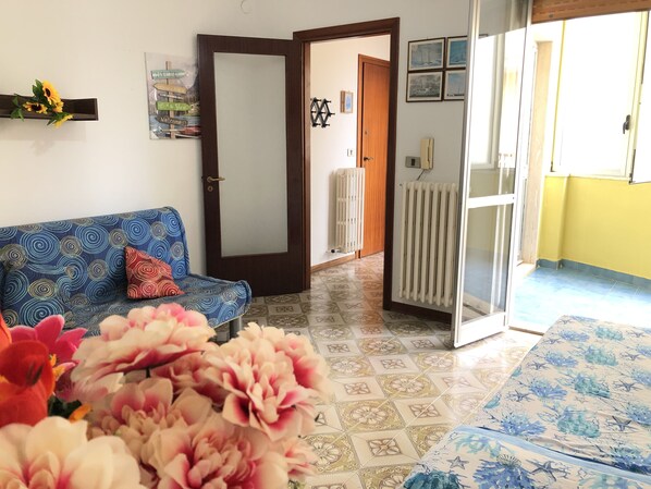 Apartment, 2 Bedrooms | Living area