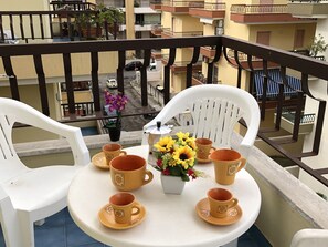 Apartment, 2 Bedrooms | Terrace/patio