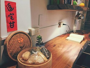 Interior - Navel Orange Hostel (Taitung)