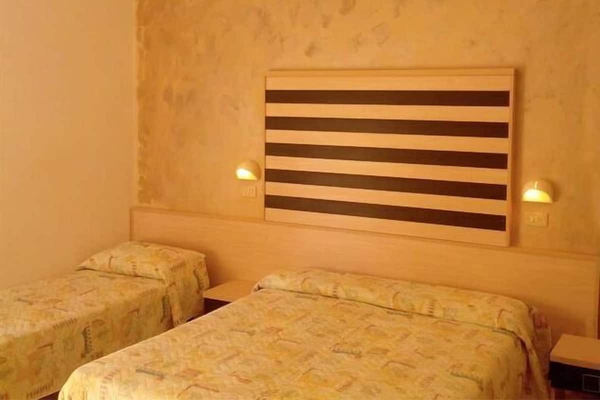 In-room safe, desk, free cots/infant beds, free WiFi