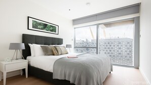 Unclassified image, 4 of 23, button - Platinum Apartment next to O2 Arena (London)