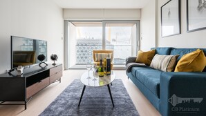 Unclassified image, 3 of 23, button - Platinum Apartment next to O2 Arena (London)