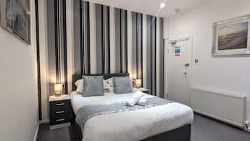 Deluxe Double Room, Ensuite | 1 bedroom, WiFi