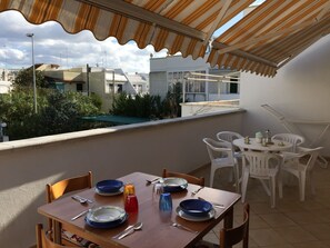 Apartamento, 2 habitaciones | Terraza o patio