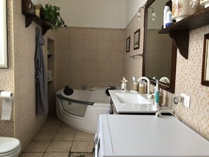 Apartment, 1 Bedroom | Bathroom - Suite Coppola (Gallipoli)