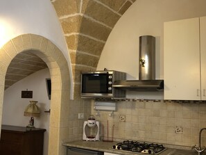 Apartment, 1 Schlafzimmer, Erdgeschoss | Eigene Küche