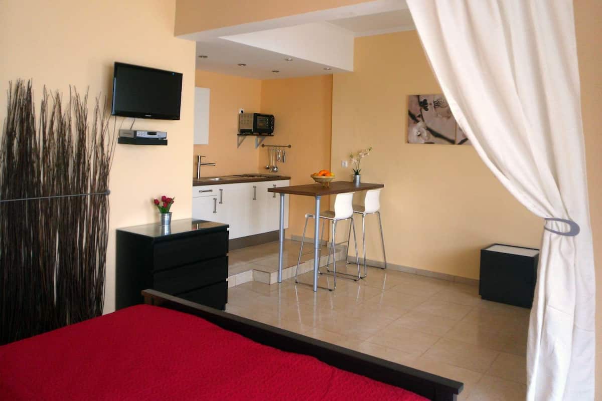 Caja de seguridad en la habitación y insonorización