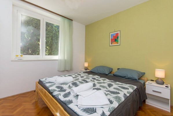 公寓 | 免费婴儿床、免费 WiFi、床单