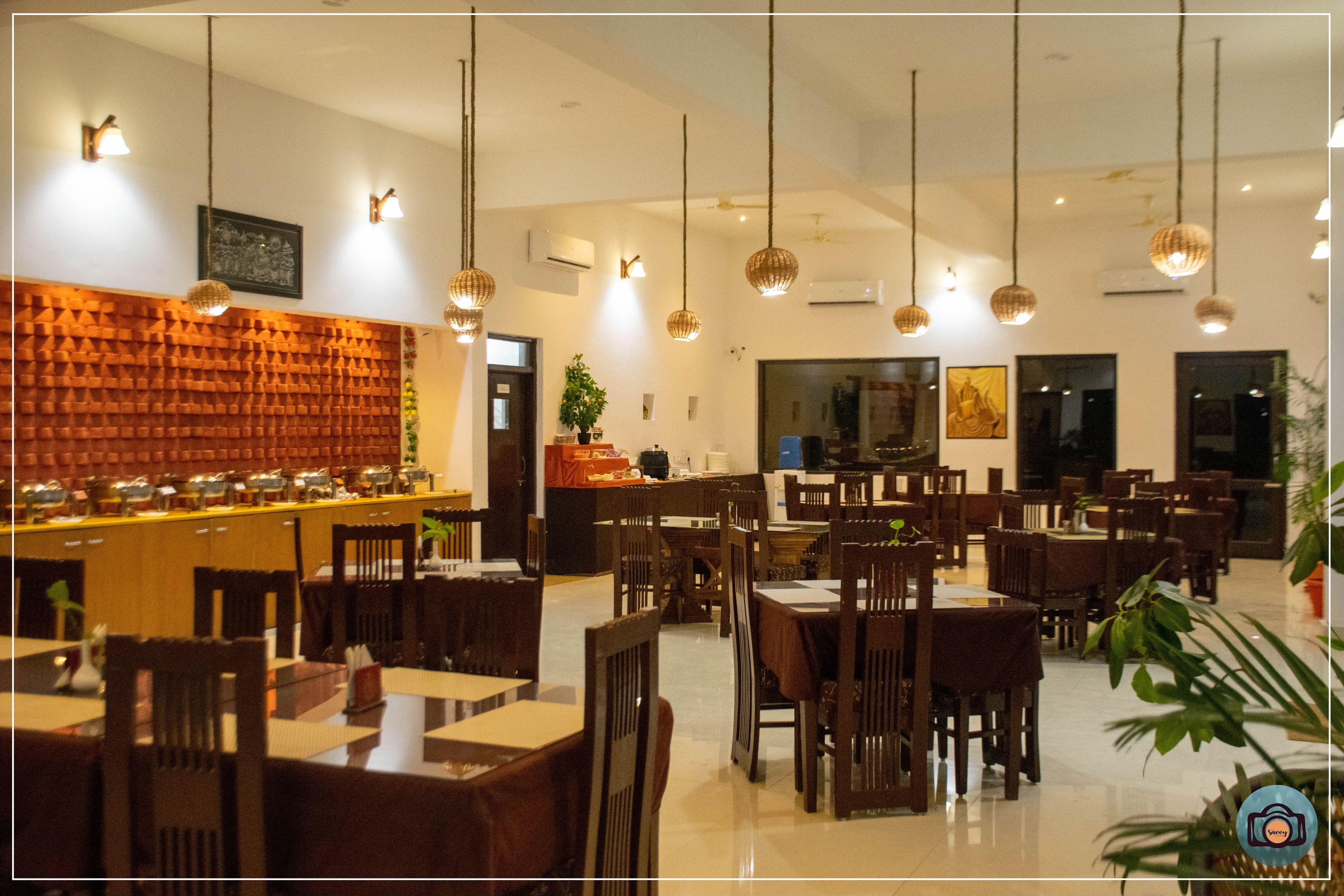 Daily buffet breakfast (INR 300 per person)