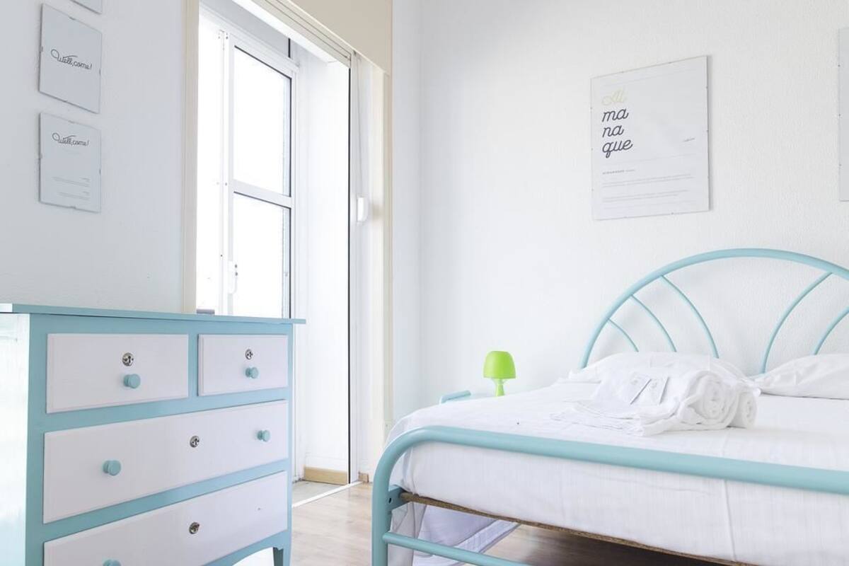 Triple Room, Private Bathroom | Blackout drapes, WiFi (free), bed sheets