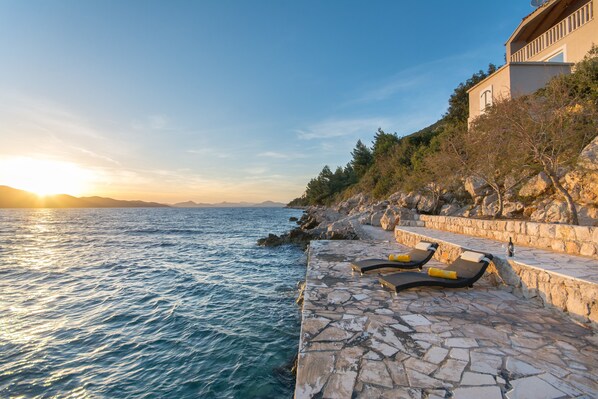 Beach - Apartman EDEN (Dubrovacko Primorje)