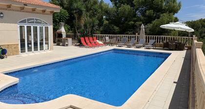 Luxury 4 bed private villa with heated swimming pool