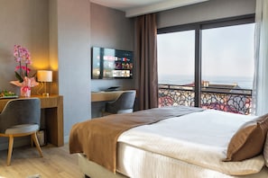 Blackout curtains, soundproofing, free WiFi, bed sheets - North Star Hotel  (Trabzon)