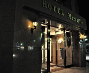 Exterior detail - Hotel Marseille (Shimoda)