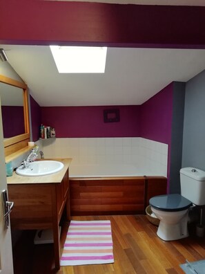 Hair dryer, towels