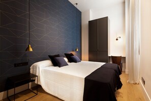 2 Schlafzimmer, Zimmersafe, Bügeleisen/Bügelbrett, WLAN