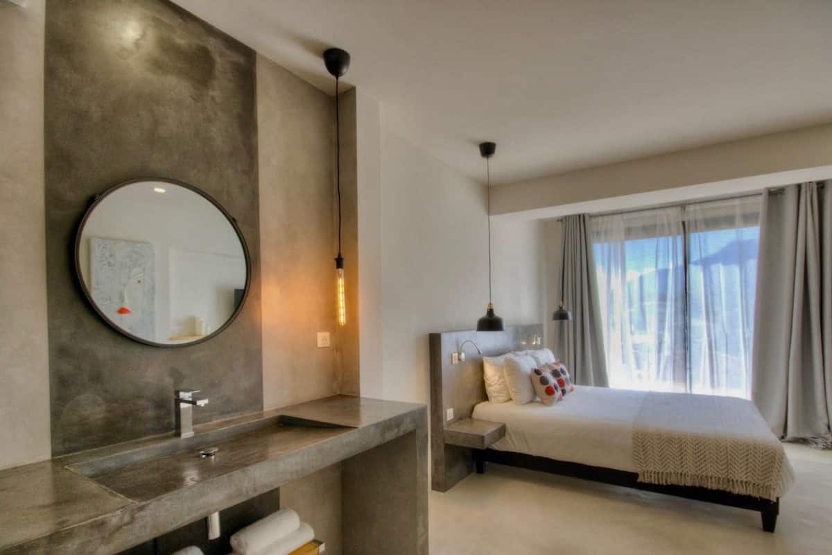 Comfort Double Room, Mountain View (IB) | Individually decorated, individually furnished, desk, soundproofing