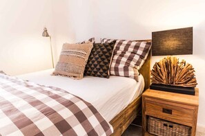 3 habitaciones, tabla de planchar con plancha y wifi gratis 