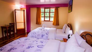 33 chambres, coffres-forts dans les chambres, fer et planche Ă  repasser
