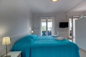 Apartment Del Sole Rechts | 1 sovrum, värdeförvaringsskåp på rummet och strykjärn/strykbräda