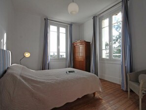 5 bedrooms, free WiFi