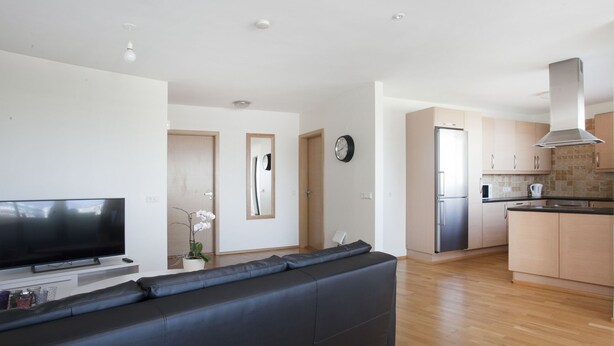 Appartement, 1 slaapkamer, uitzicht op haven (Private Parking Space) | Woonruimte