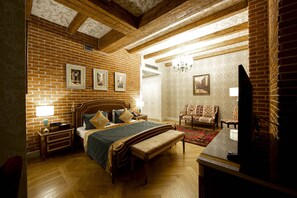 Dobbelt- eller tomannsrom – standard | Minibar, individuelt dekorert, lydisolert og wi-fi (inkludert)