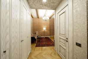 Dobbelt- eller tomannsrom – standard | Minibar, individuelt dekorert, lydisolert og wi-fi (inkludert)