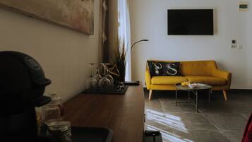 Doppia Comfort, vista piscina | Minibar, una cassaforte in camera, con stile personalizzato