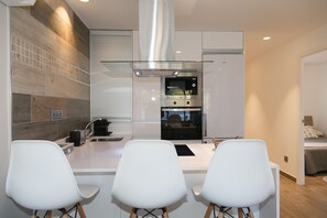 Fridge, microwave, oven, dishwasher