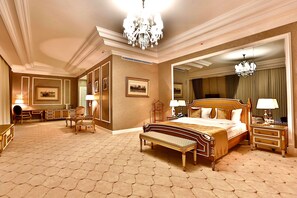 Deluxe Double Room | Hypo-allergenic bedding, minibar, in-room safe, desk - Sapphire Zagulba (Baku)