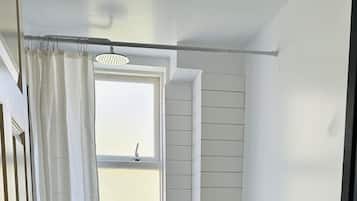 Apartment, 2 Bedrooms | Bathroom