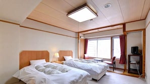 Unclassified image, 5 of 9, button - Ishinoyu Lodge (Yamanouchi)