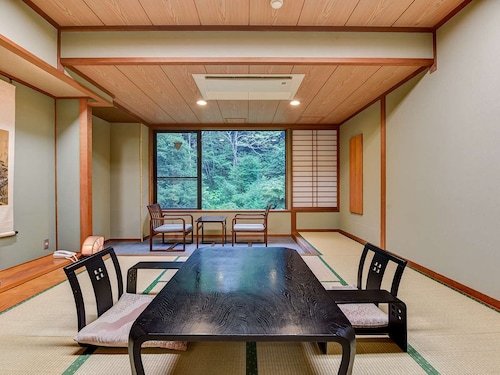 Itsutsuya