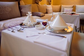 Daily continental breakfast for a fee - Riad Zidania (Meknes)