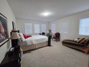 4 habitaciones, tabla de planchar con plancha y wifi gratis