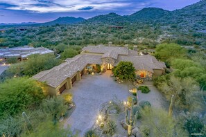 Exterior - Cave Creek Serenity and Privacy with Gorgeous Mountain and Desert Views! (Cave Creek)