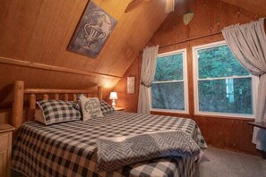 2 bedrooms, WiFi, bed sheets - Clouds Mountain Cabin (Rileyville)
