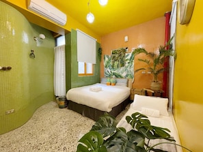 Blackout curtains, free WiFi, bed sheets