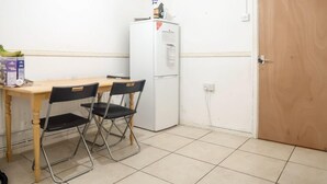 Unclassified image, 5 of 13, button - Teviot Street - Deluxe Double Room (London)